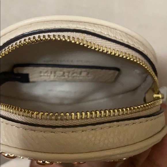 Brand New Michael Kors Coin Leather Purse!! - Picture 5 of 6